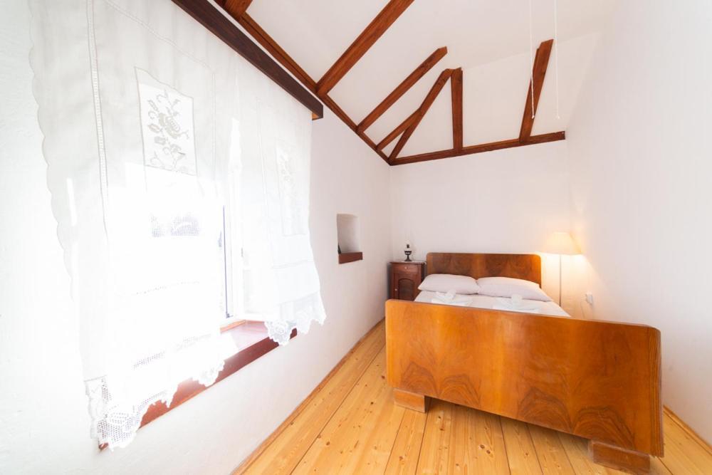 Holiday Home Burba Komiža Eksteriør billede